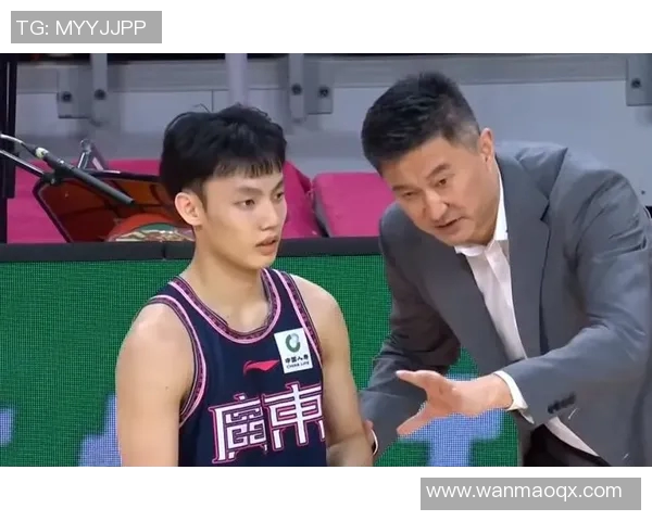 广东队战胜新疆队以2比0的比分展现强劲实力晋级下一轮比赛