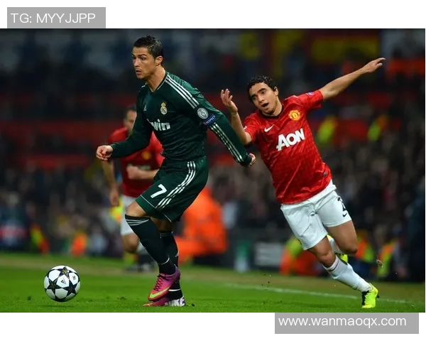 曼联对阵皇马C罗重返老特拉福德引发球迷热议