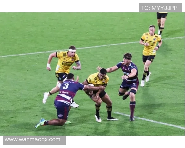 欧文在斋月绝杀时刻赛后分享信仰力量的深刻感悟与情感体验