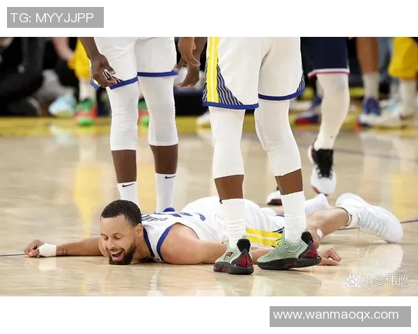 CCTV直播勇士对阵灰熊精彩赛事全程回顾与分析