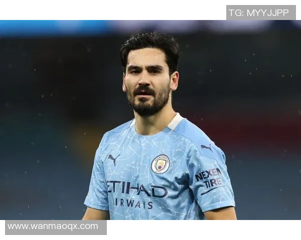 卢卡库的逆袭之路：从青涩小将到世界顶级前锋的蜕变与奋斗