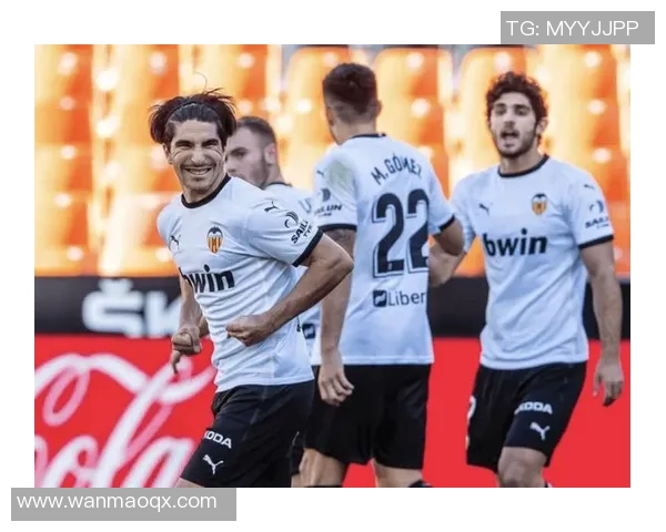 瓦伦西亚与巴塞罗那精彩对决视频直播全程回顾与分析 瓦伦西亚与巴塞罗那精彩对决视频直播全程回顾与分析